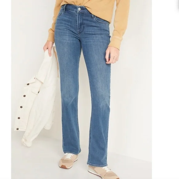 Old Navy Mid-Rise Medium-Wash Boot-Cut Jeans for Women Size 10 - Picture 1 of 6